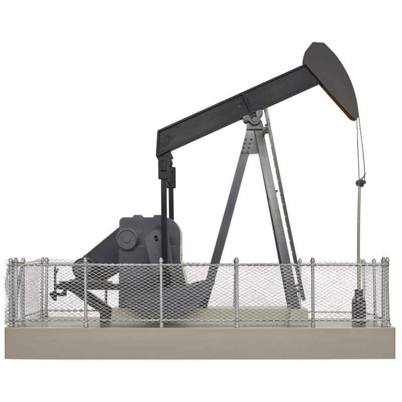 66904